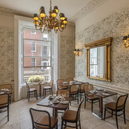 Albany House Отели рядом с достопримечательностью «Парк Сант-Стивенс-Грин»