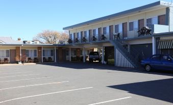 Wattle Tree Motel