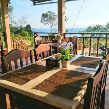 Sunrise Beach Kohyao Resort