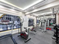 Golden Tulip Al-Zahabi Hotels near Al Baik