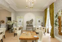 RainHill Hall Hotel - Bintang 4
