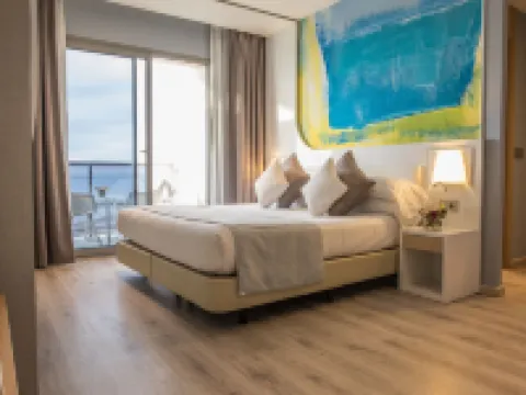 AZ ホテル ヴァーグ ドール スタウエリのホテル