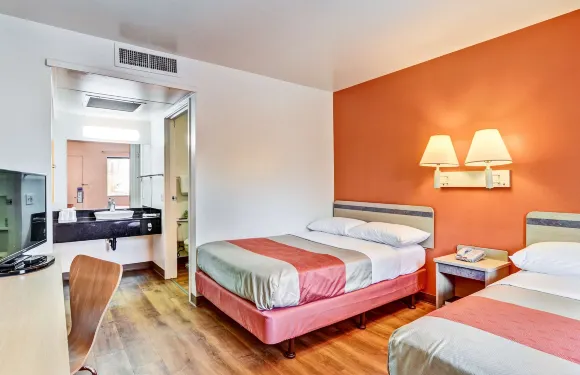 匹茲堡6號汽車旅館 - 克拉夫