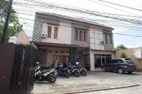 RedDoorz Syariah near UNTAG Banyuwangi Hotel dekat MASJID PATOMAN BARAT