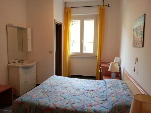 米尼翁波斯塔飯店