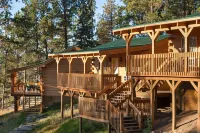 Rock Crest Lodge & Cabins Hotels near 1881 Courthouse Museum
