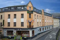 Hotel du Commerce - Restaurant la Table de Clervaux - parking