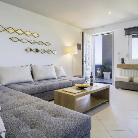 Talos Luxury Suites