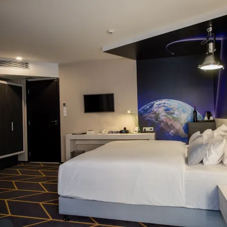 Science Hotel