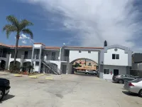 Crescent Inn