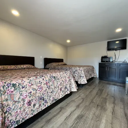 Kluane Park Inn
