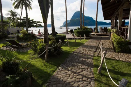 Cadlao El Nido Resort Отели рядом с достопримечательностью «Парадайс Бич»