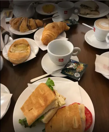 Piazza Paradiso Accommodation Отели рядом с достопримечательностью «Городской Музей»