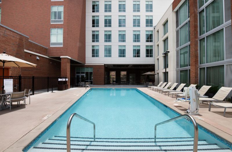 DoubleTree by Hilton Hotel and Suites Charleston Airport photo 3