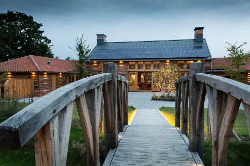 Retreat East - Pet friendly