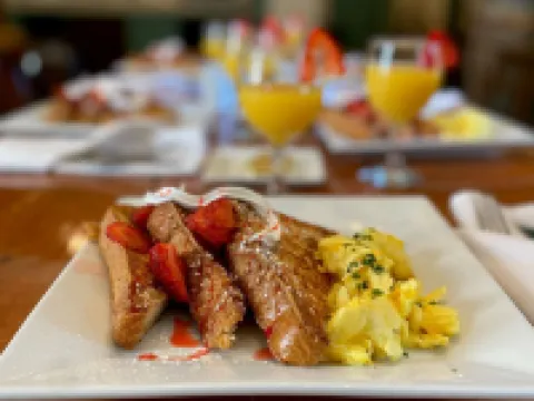 Cleveland House Inn Hotels in Newport