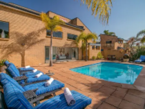 Overmeer Guest House Hotels in Knysna