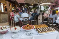 Castri Village Hotel Hotels in Vigla