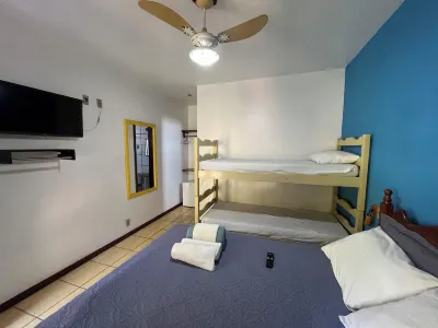 Pousada Buena Onda Hotels near Ilha Grande