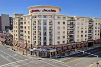 Hampton Inn & Suites Memphis at Beale Street Hotel di Memphis
