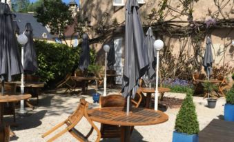 La Roseraie Hôtel Restaurant