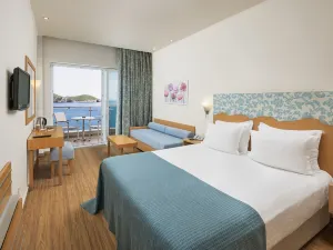 Akrotiri Beach Resort Hotel - Adult Friendly