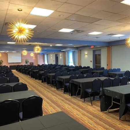 Albany Airport Inn