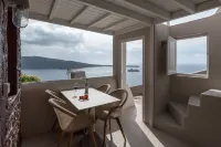 Art Maisons Oia Castle Hotels near Santorini Airport
