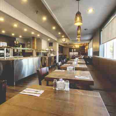 Hotel Continental Centre-Ville Dining/Meeting Rooms