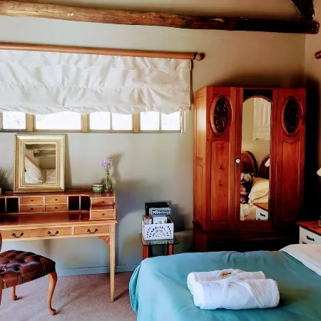 Hawklee Country House