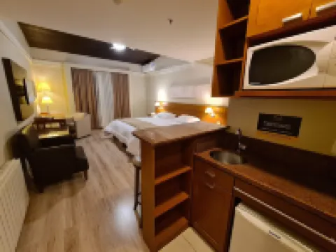 Sky Borges Hotel Alpenhaus - Gramado Hoteles en Gramado