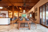 Villa Pulau Cinta Boutique Suites Hotels in Gili Meno