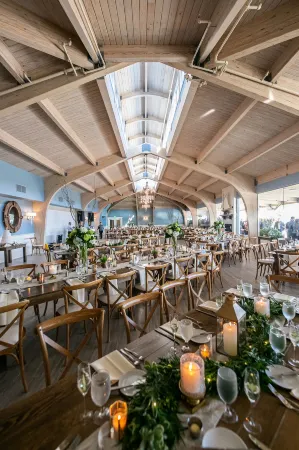 Hotel Lbi Отели рядом с достопримечательностью «Island Massage»