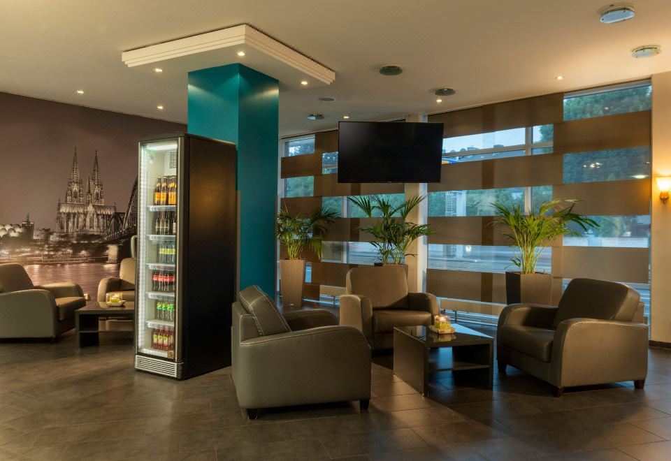 Dorint Hotel Koeln-Junkersdorf Over view