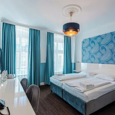 Hotel Prens Berlin Отели рядом с достопримечательностью «Галерея East Side Gallery»