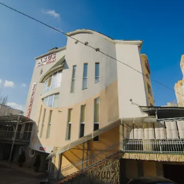 Villa Arus Отели рядом с достопримечательностью «Триумфальная Арка»