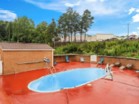 Super 8 by Wyndham Cornelia Hotels in Cornelia