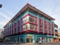 Socialtel Baños Hotels in Banos
