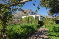 Lily Pond House at le Lude - Villas