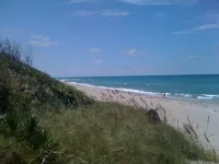 Jupiter Waterfront Inn - Beach