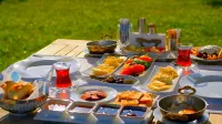 Yacht Club - breakfast