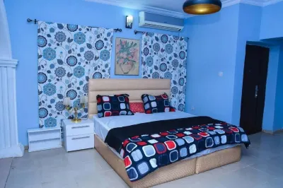 Leez Luxury Apartment Hotels in Apapa