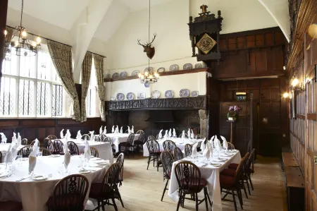 Woodsome Hall Golf Club Cottage on the Course Отели рядом с достопримечательностью «Университет Хаддерсфилд Квинсгейт Кампус»