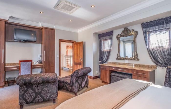 Fairview Manor