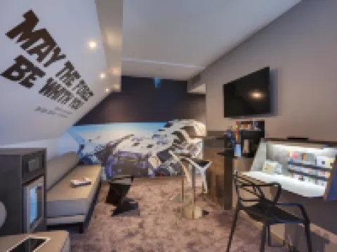 คีรียาดแรนส์เซ็นเตอร์การ์ โรงแรมในแรนส์