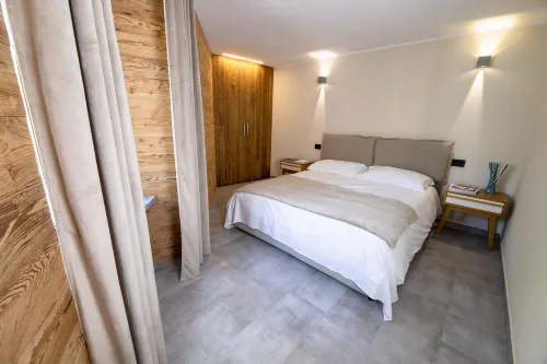 Fenat Hotels in Introd