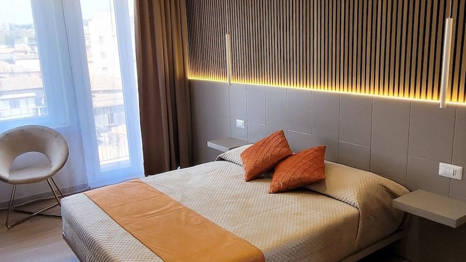 Th Luxury Central