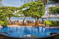 MVillas Luxury Hotel with Beach Club Access & Sauna Hotels in Villareal