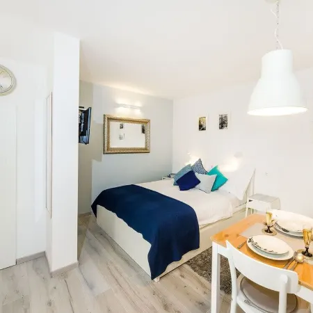 Navis Luxury Apartments