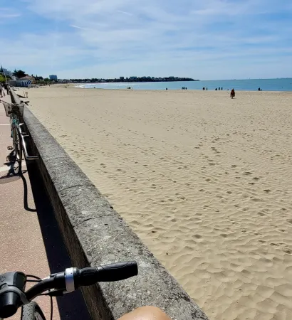 Seakub Hotel Отели в г. Руайан